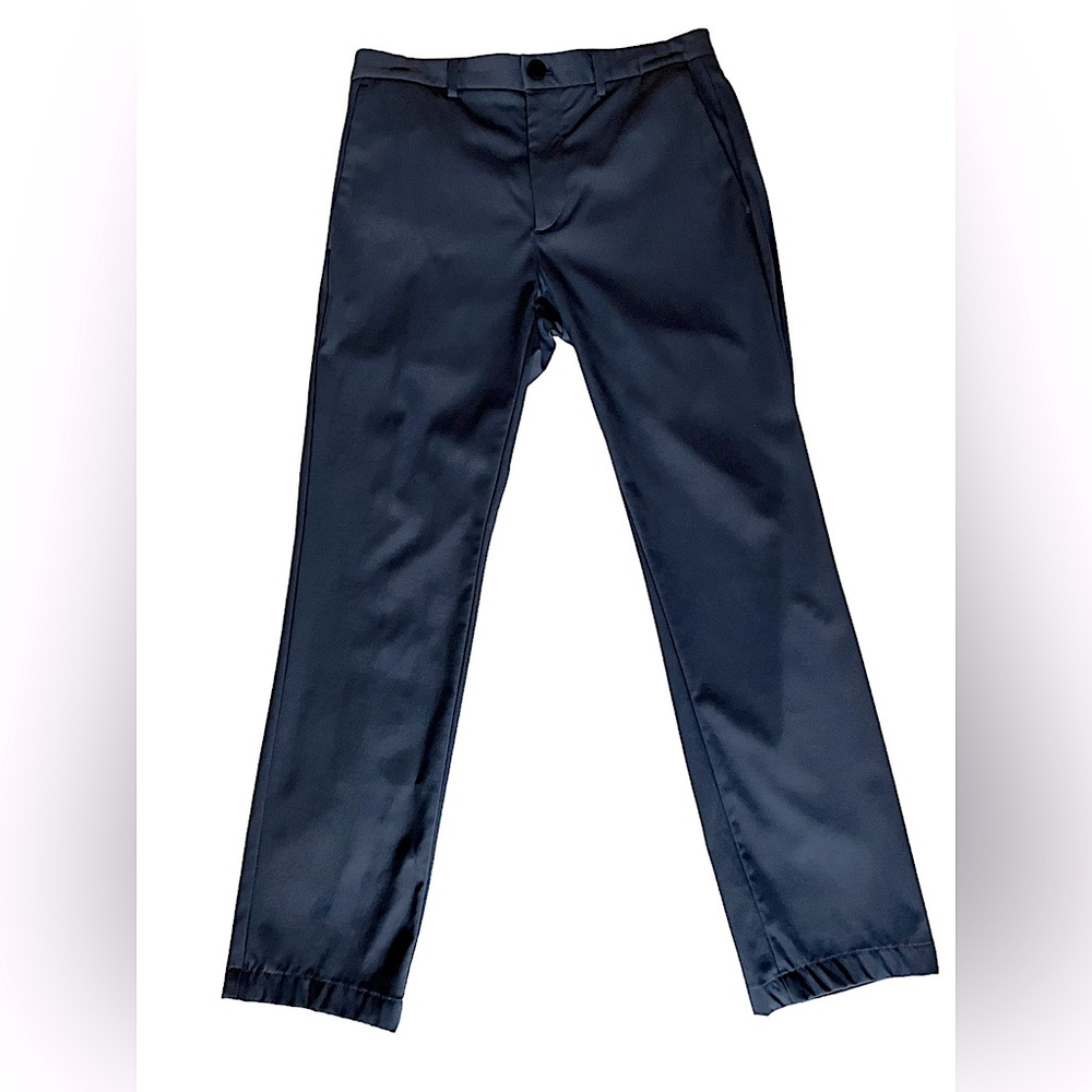 Theory slim-straight cut.Excellent condition.